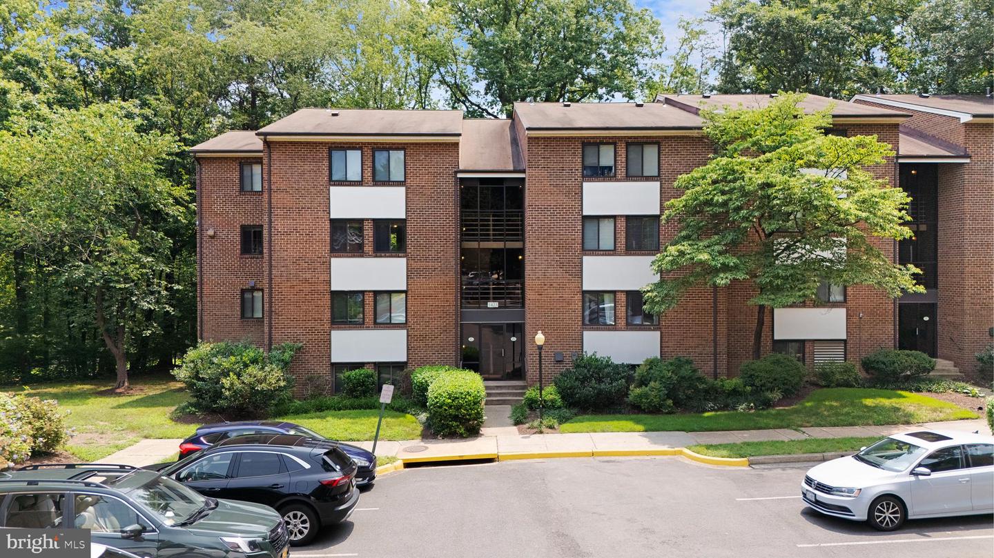 1423 Northgate Sq #23/21c Property Photo 18