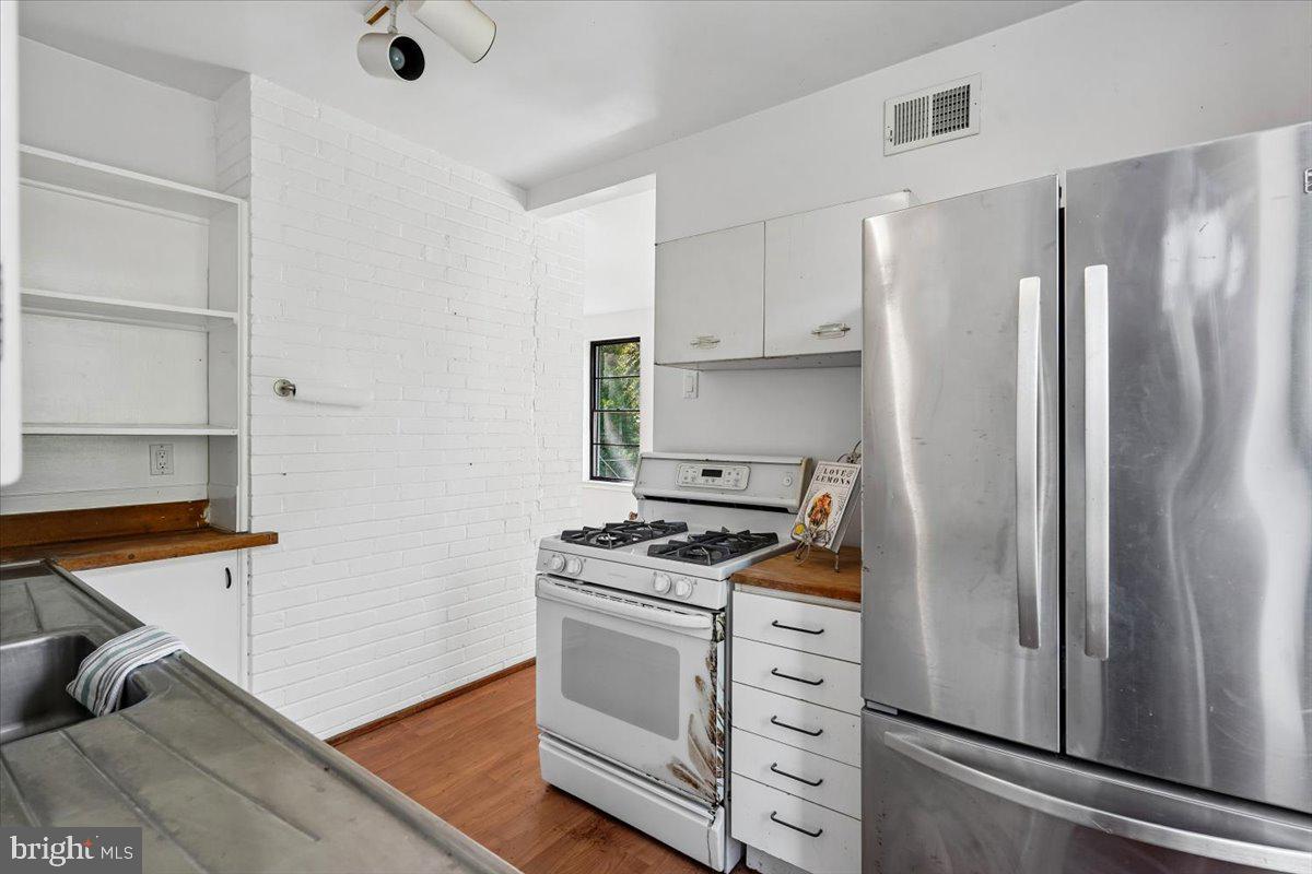 1208 Shenandoah Rd Property Photo 8