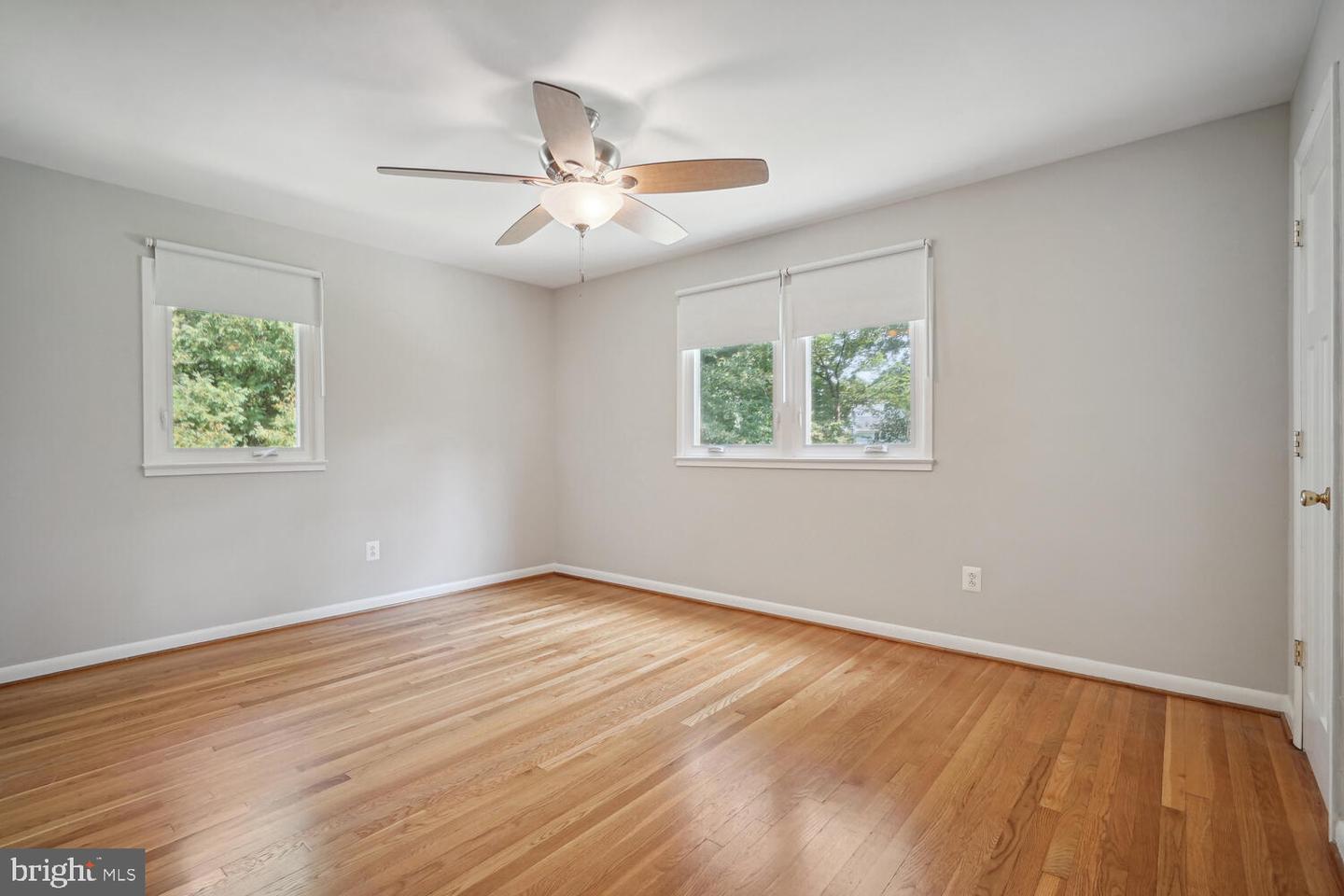 1633 Warner Ave Property Photo 10