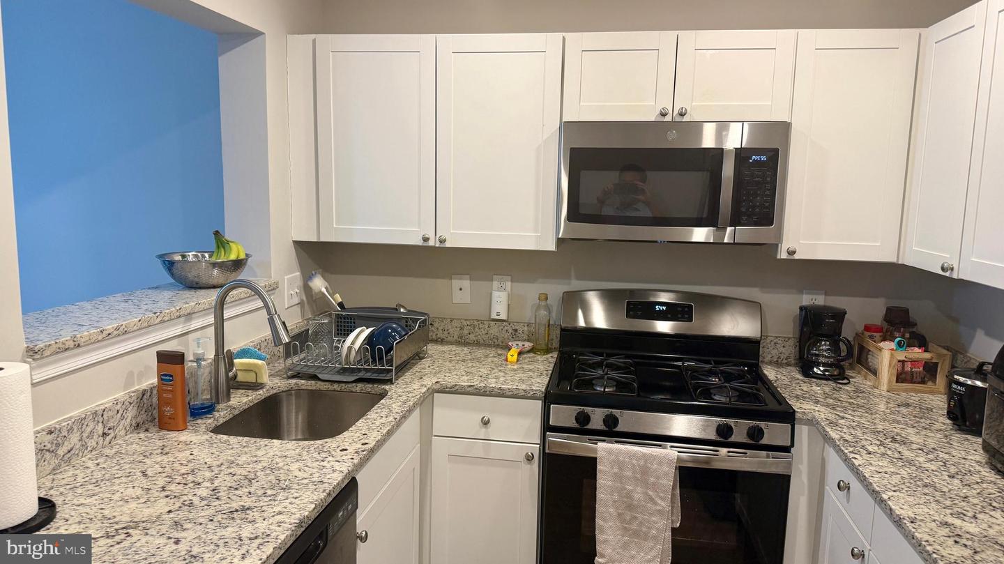 1641 International Dr #th-24 Property Photo 8