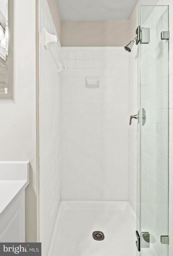 1641 International Dr #th-24 Property Photo 13