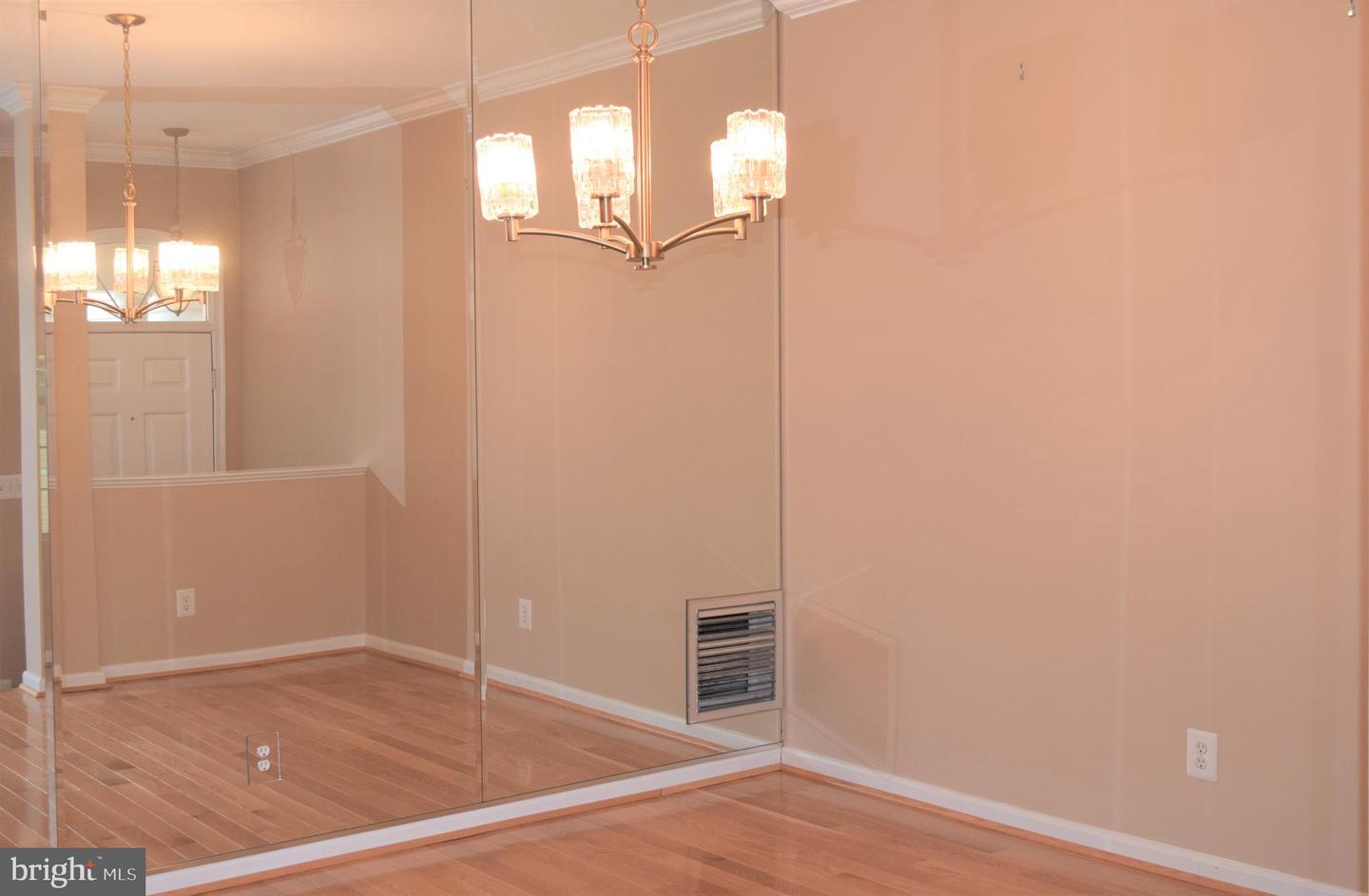 8933 Royal Astor Way Property Photo 8