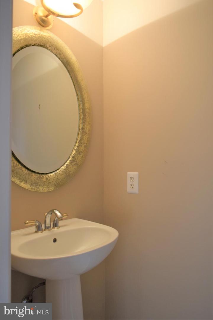 8933 Royal Astor Way Property Photo 14
