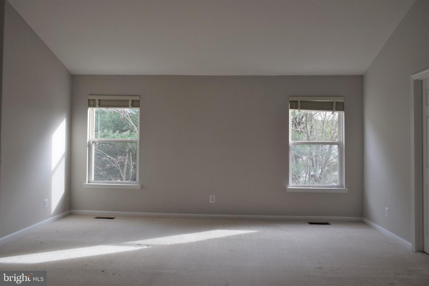 8933 Royal Astor Way Property Photo 23