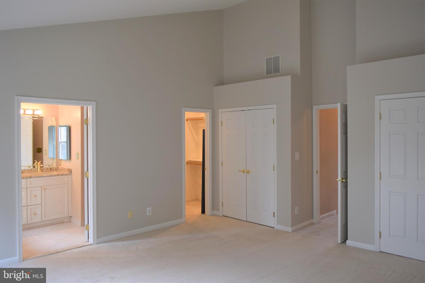 8933 Royal Astor Way Property Photo 24