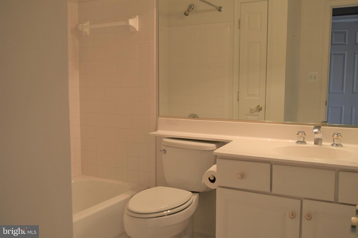 8933 Royal Astor Way Property Photo 35