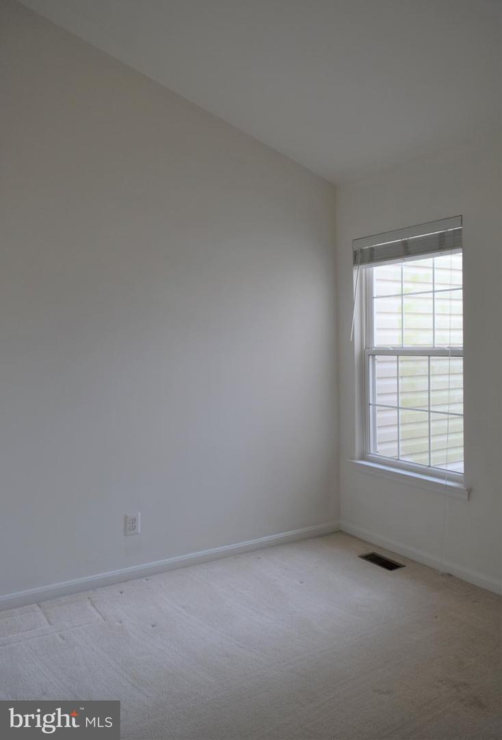 8933 Royal Astor Way Property Photo 37