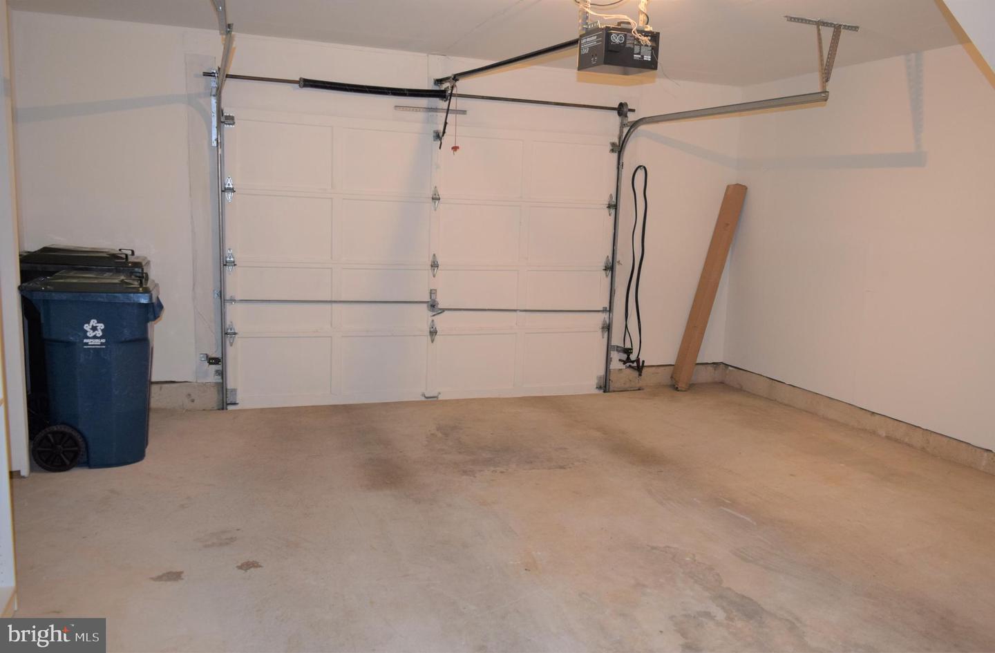 8933 Royal Astor Way Property Photo 48