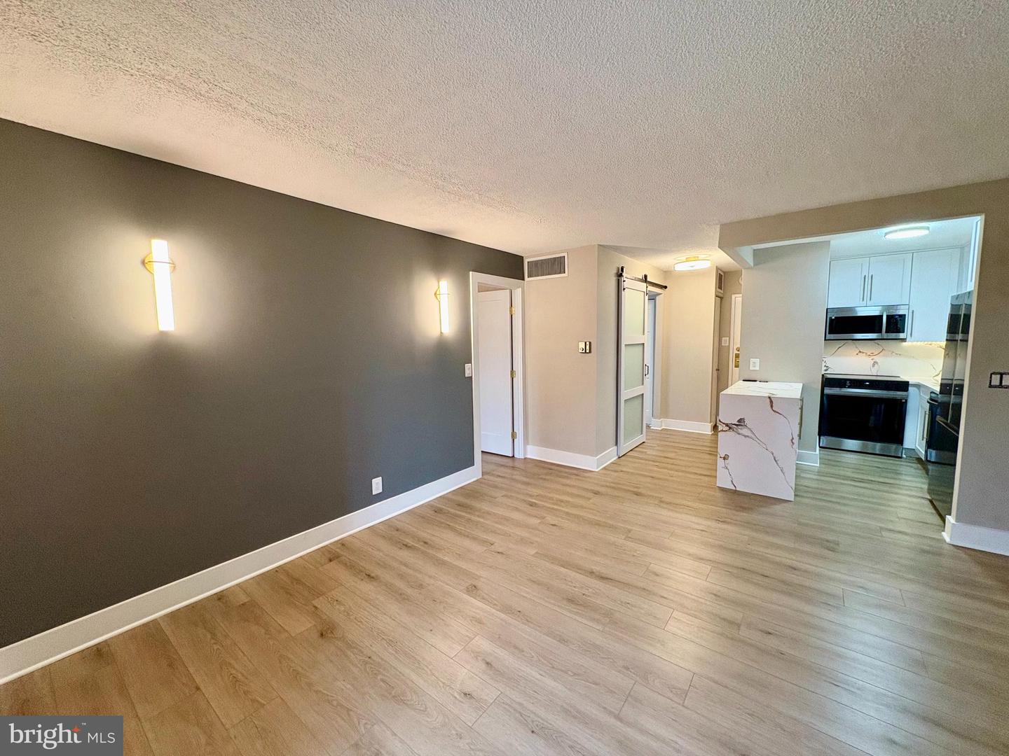 6800 Fleetwood Rd #208 Property Photo 2