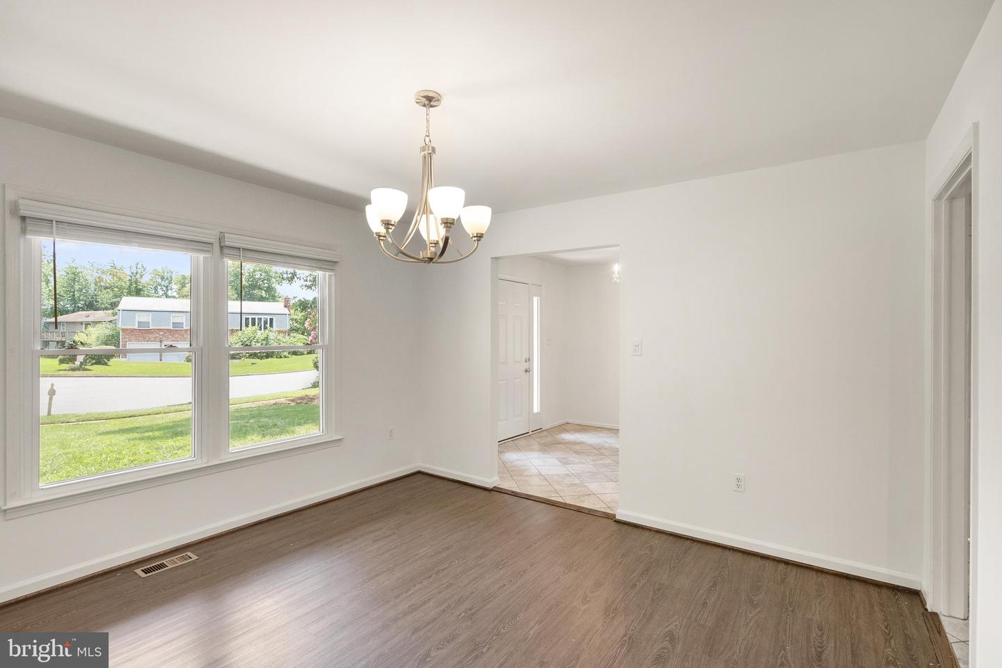 8902 Huxley Ct Property Photo 4