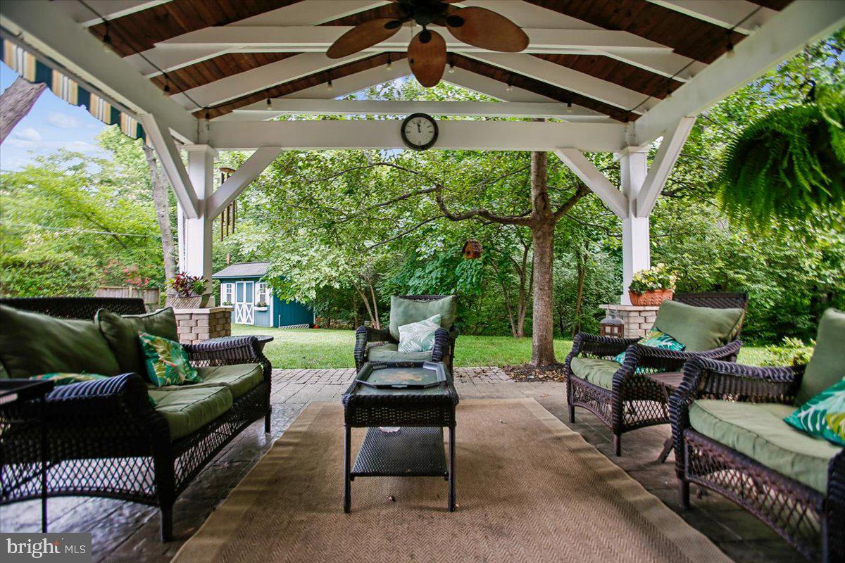 12912 Mount Royal Ln Property Photo 1