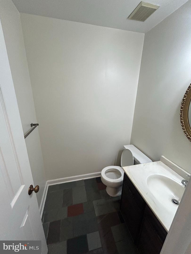 3816 Ridgelea Dr Property Photo 4