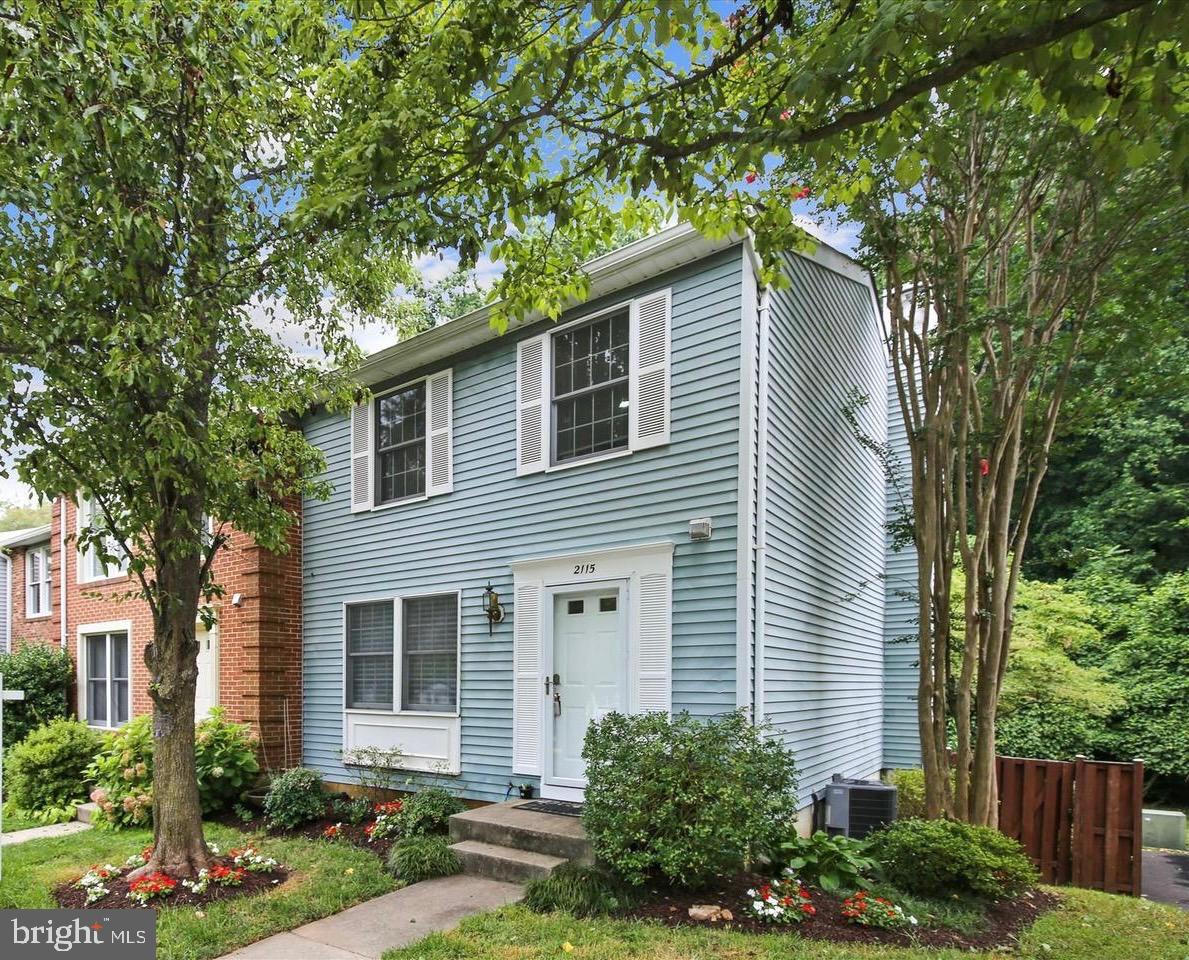 2115 PRESTON SQUARE CT Property Photo 1