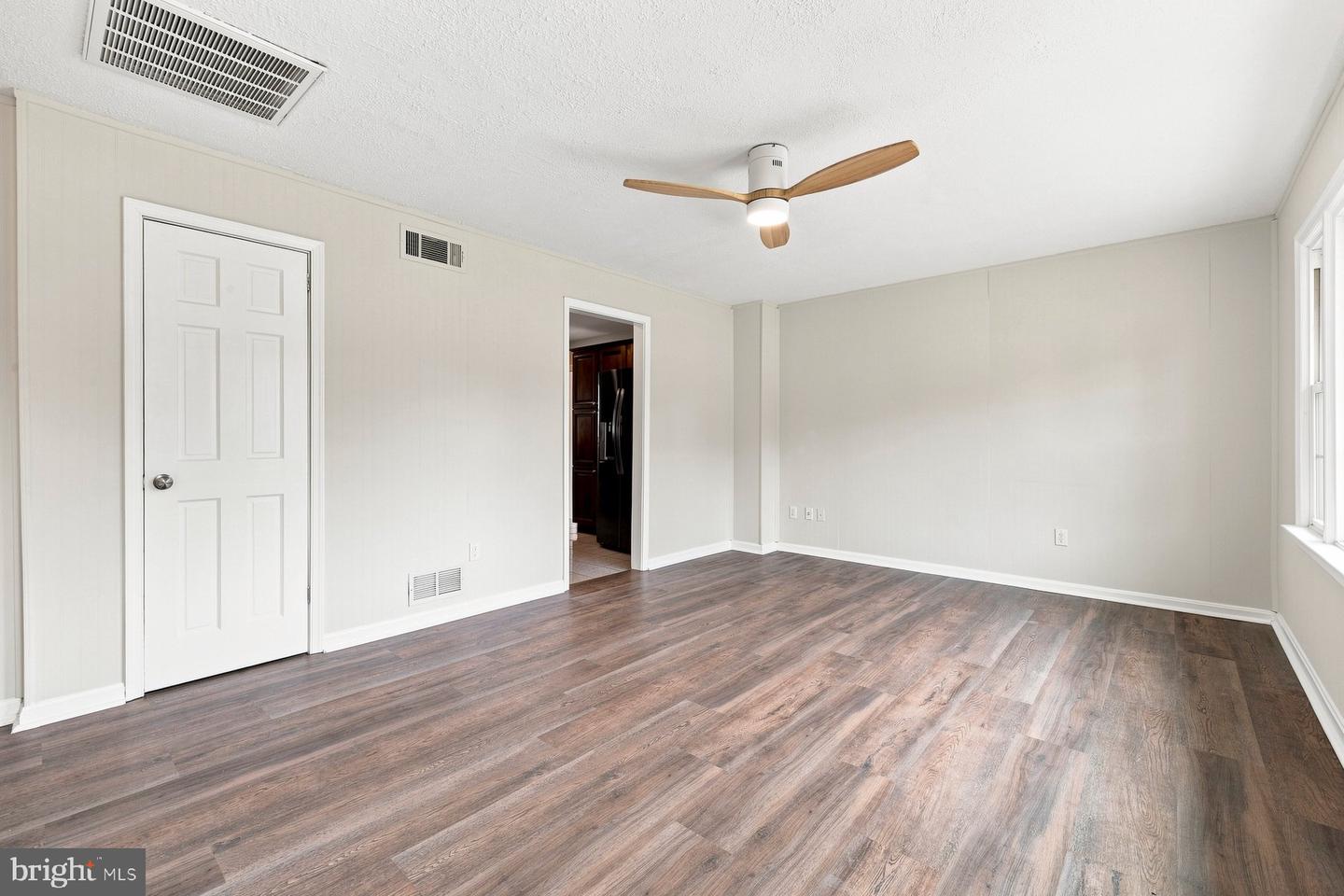 6607 Dorset Dr Property Photo 5
