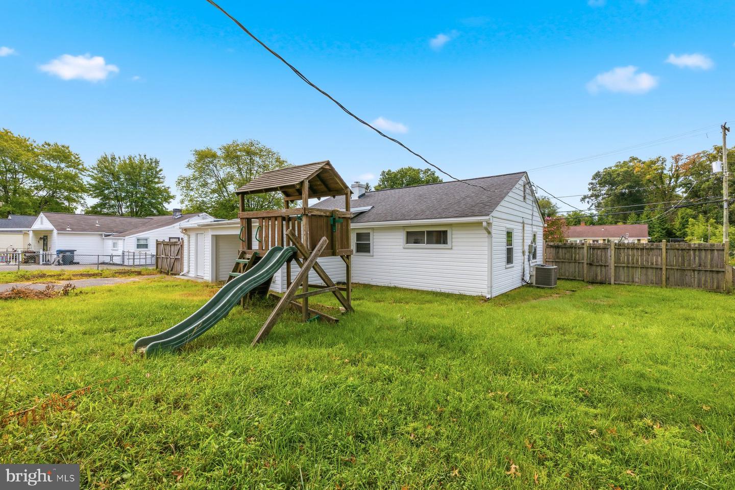 6607 Dorset Dr Property Photo 28