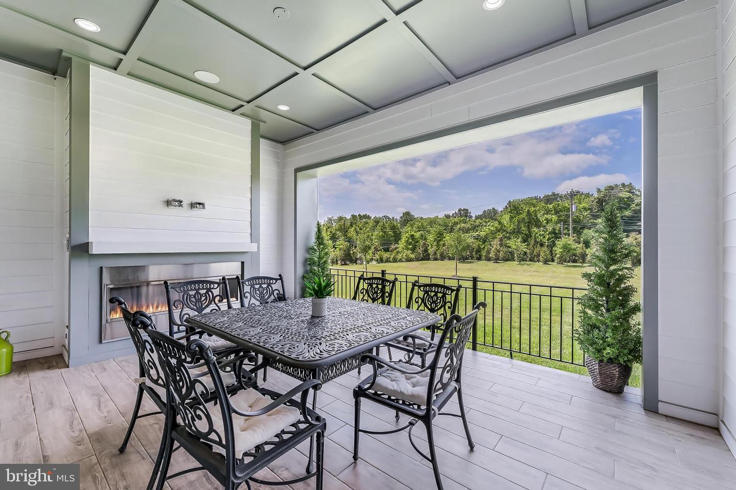 665 Stratford Hill Ct Property Photo 37