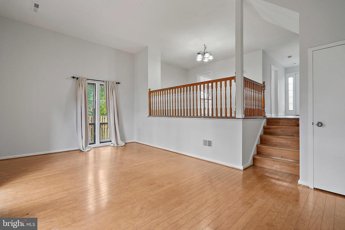 6351 Rockshire St Property Photo 6