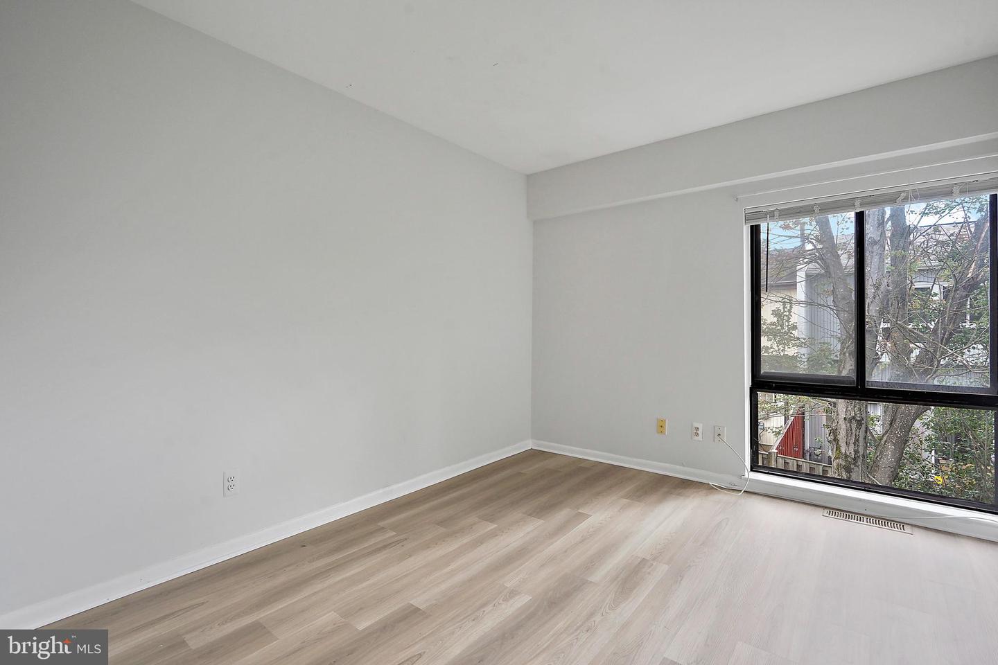6351 Rockshire St Property Photo 16