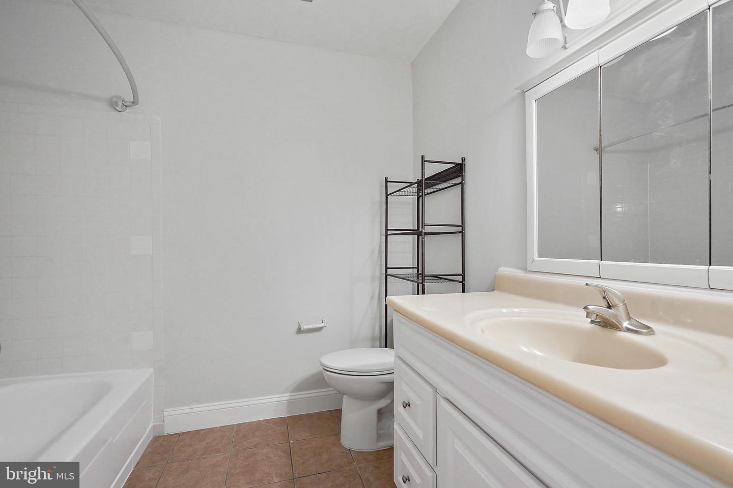6351 Rockshire St Property Photo 19
