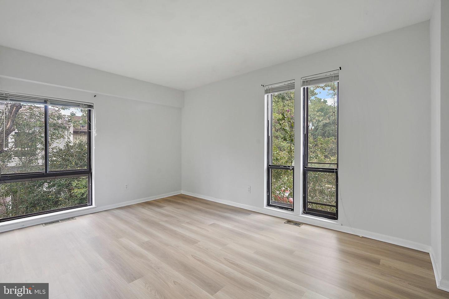 6351 Rockshire St Property Photo 23