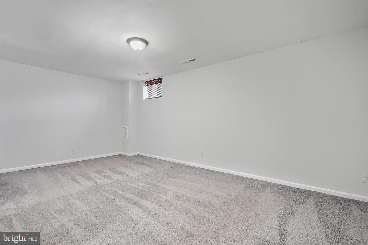 6351 Rockshire St Property Photo 27