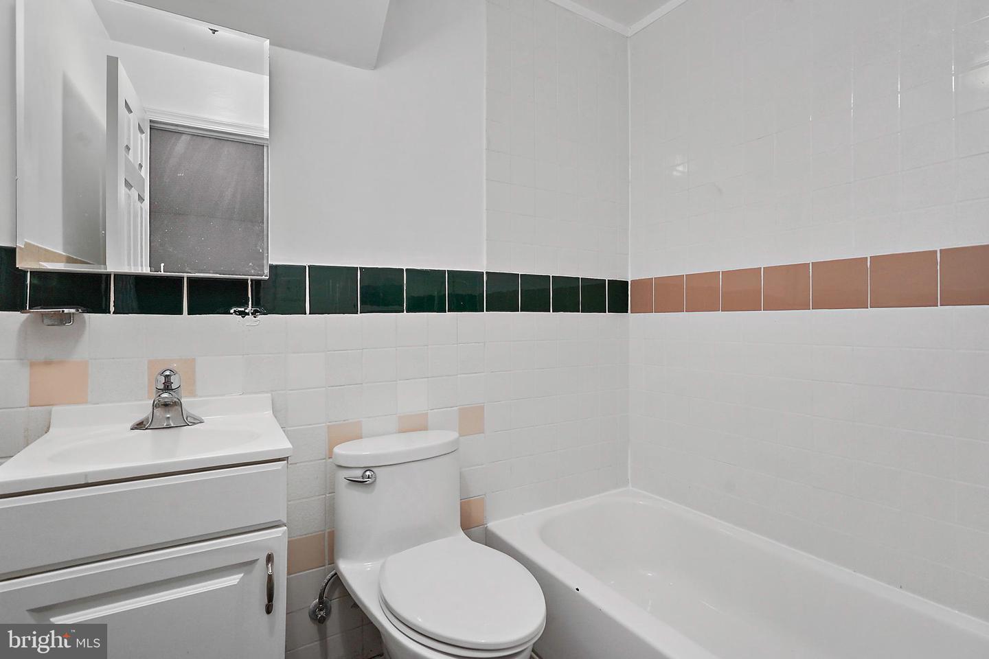 6351 Rockshire St Property Photo 29