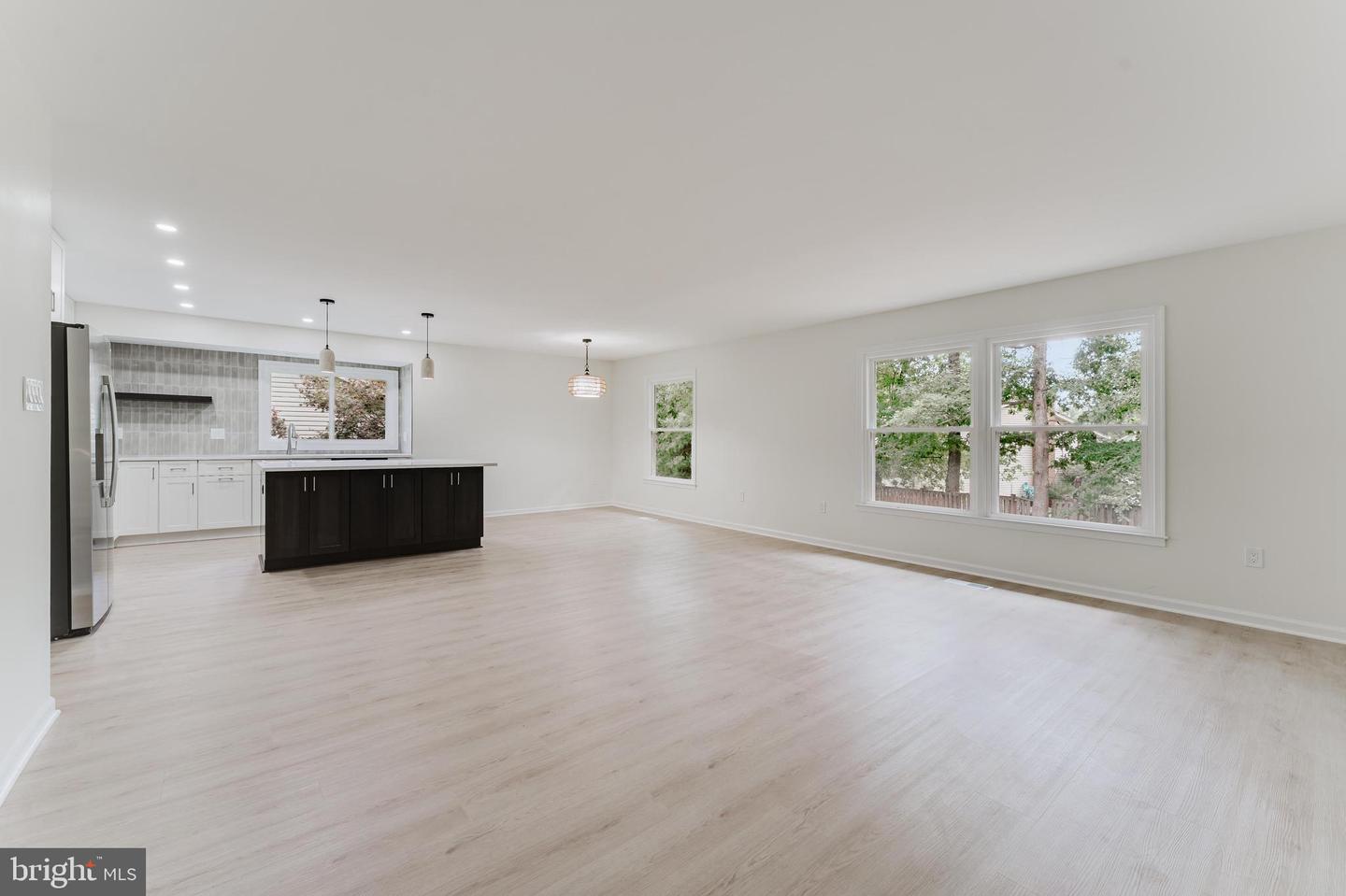 7107 Sontag Way Property Photo 1