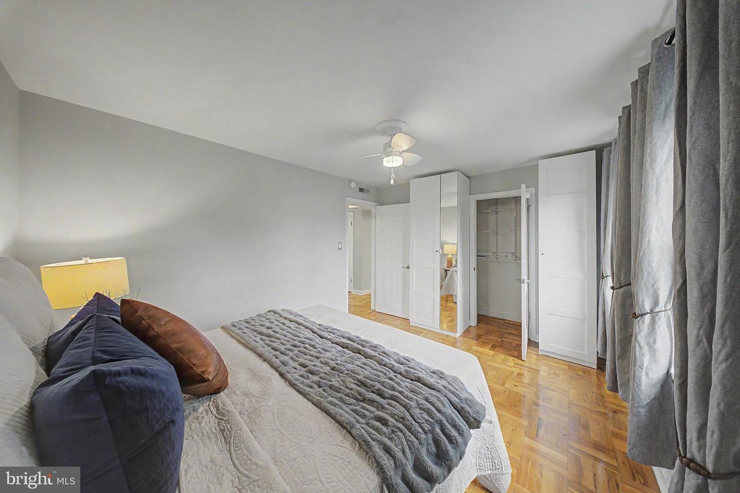 6607 Potomac Ave #c2 Property Photo 17