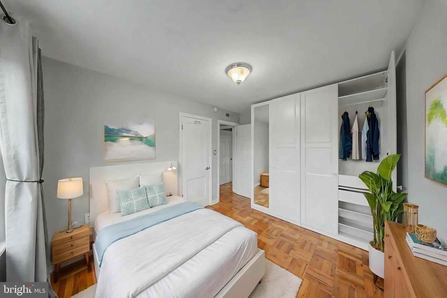 6607 Potomac Ave #c2 Property Photo 21