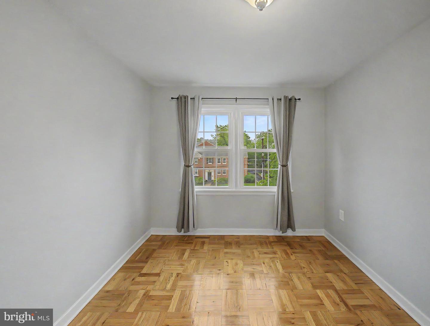 6607 Potomac Ave #c2 Property Photo 22
