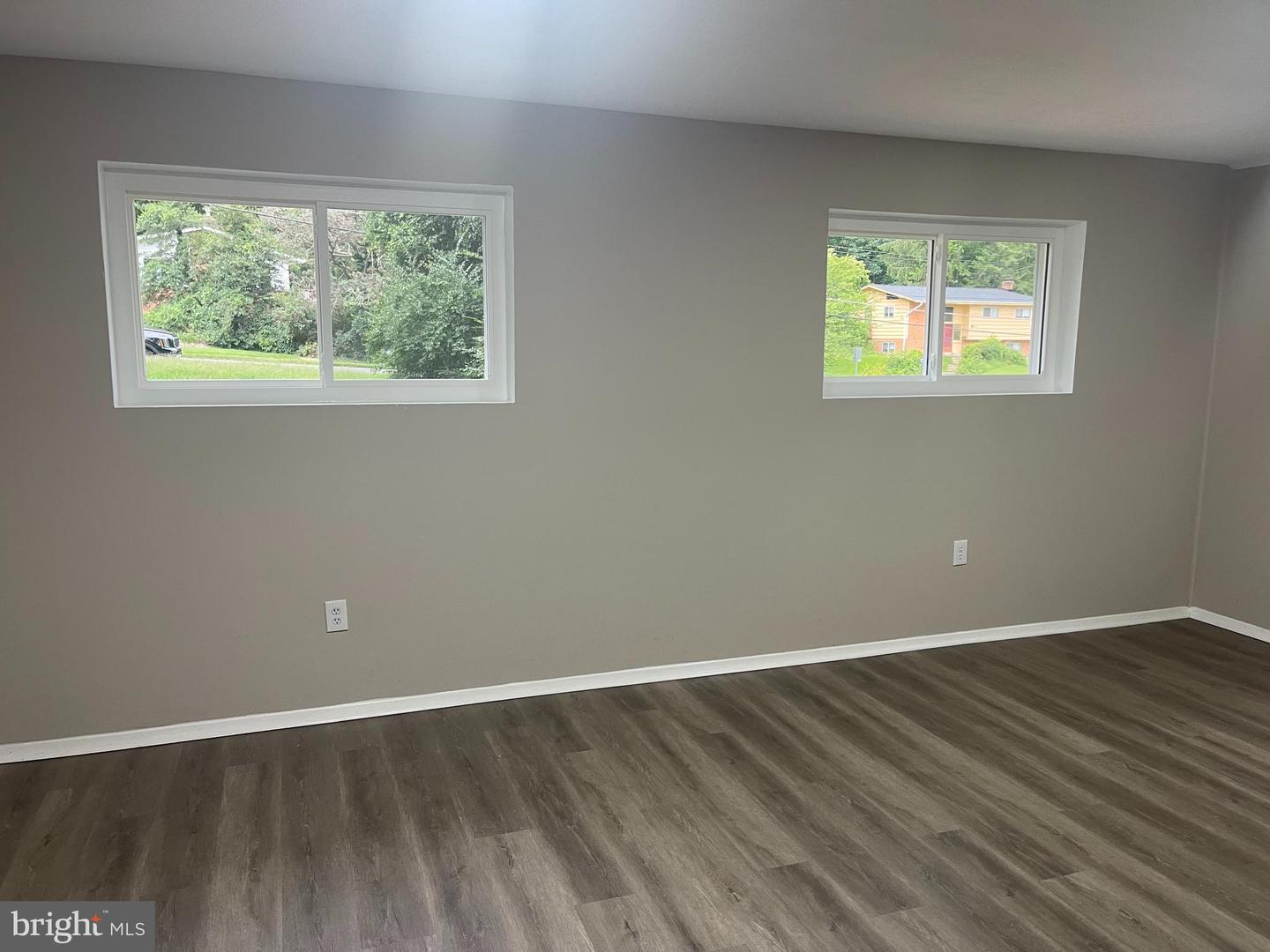 6403 Greeley Blvd Property Photo 10