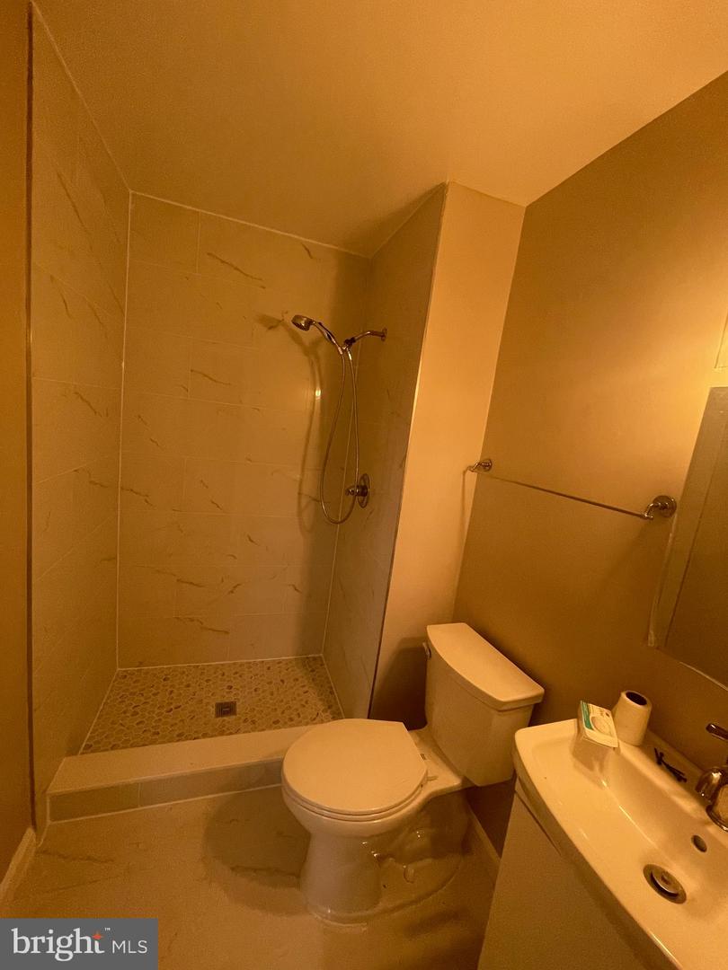 6403 Greeley Blvd Property Photo 16