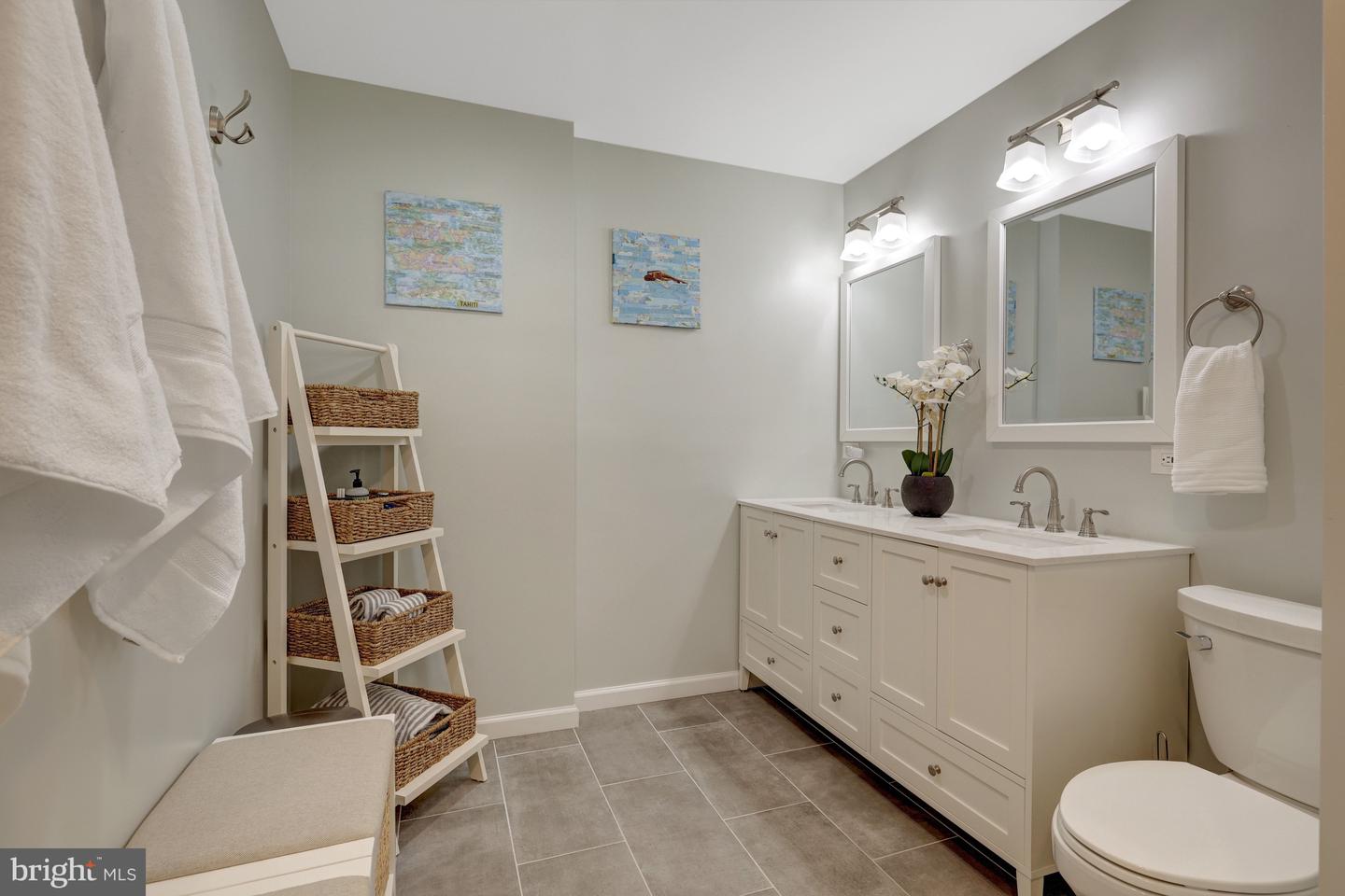 8006 Birnam Wood Dr Property Photo 11