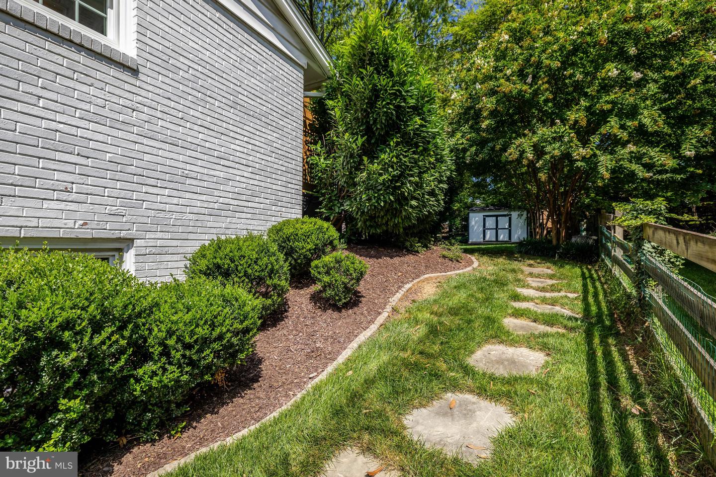 8006 Birnam Wood Dr Property Photo 60