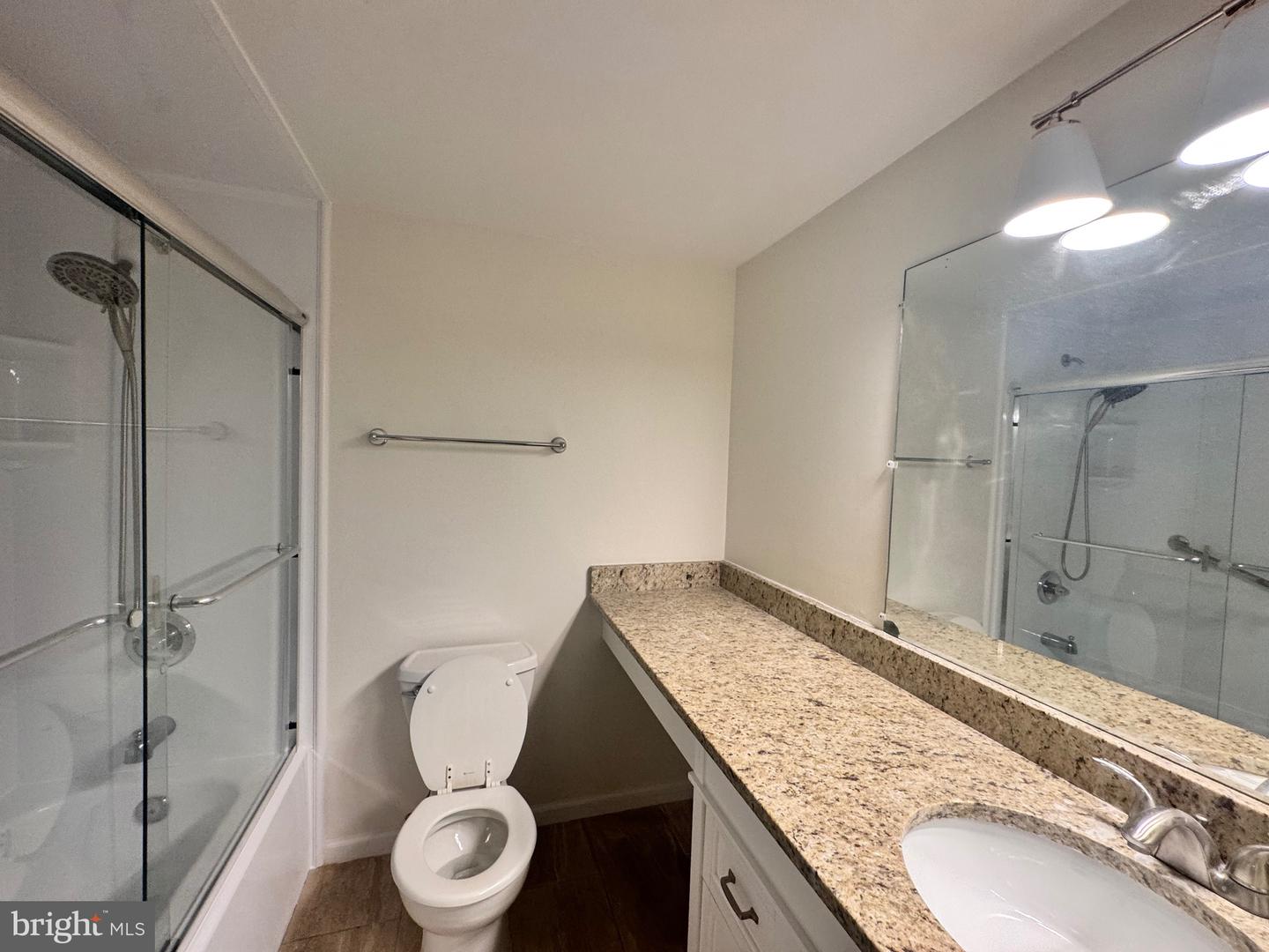 3001 Gatepost Ln Property Photo 17