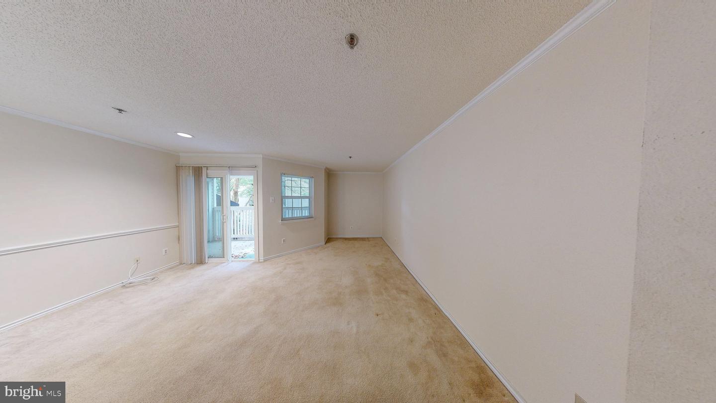 1504 Lincoln Way #108 Property Photo 6