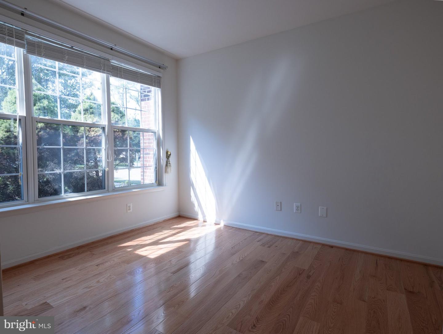 2051 Madrillon Rd Property Photo 13