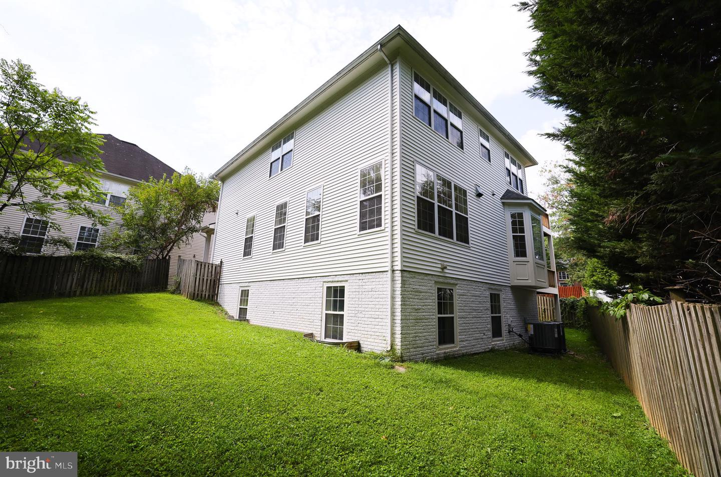 2051 Madrillon Rd Property Photo 39