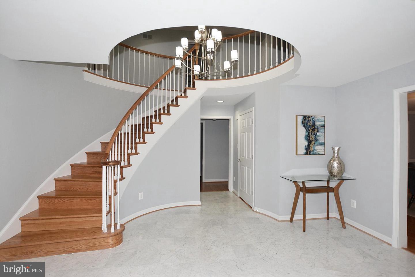 6286 Dunaway Ct Property Photo 3