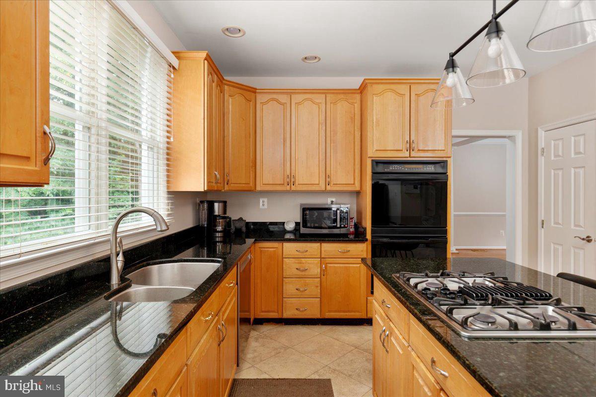 1501 Judd Ct Property Photo 9
