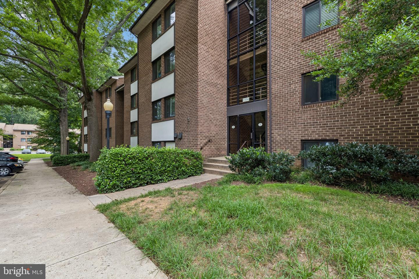 1554-1a Northgate Sq #apt 1a Property Photo 1