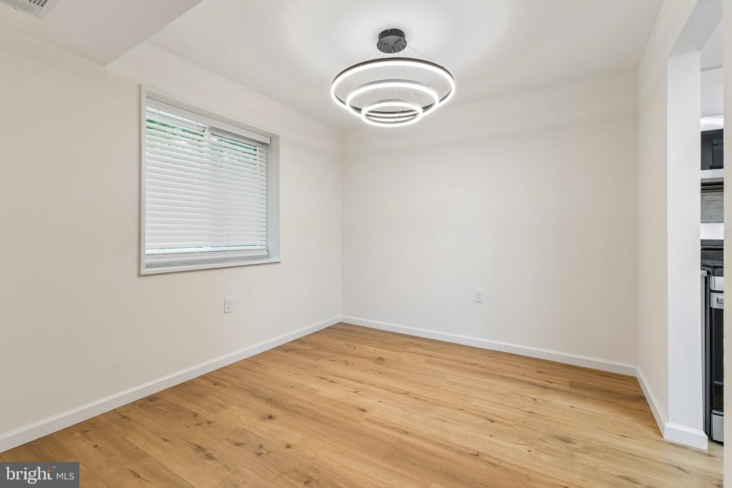1554-1a Northgate Sq #apt 1a Property Photo 10