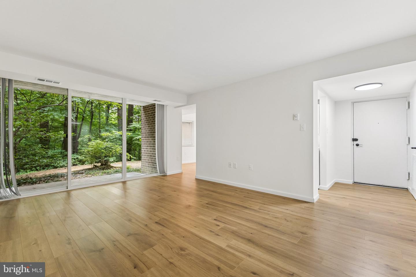 1554-1a Northgate Sq #apt 1a Property Photo 15
