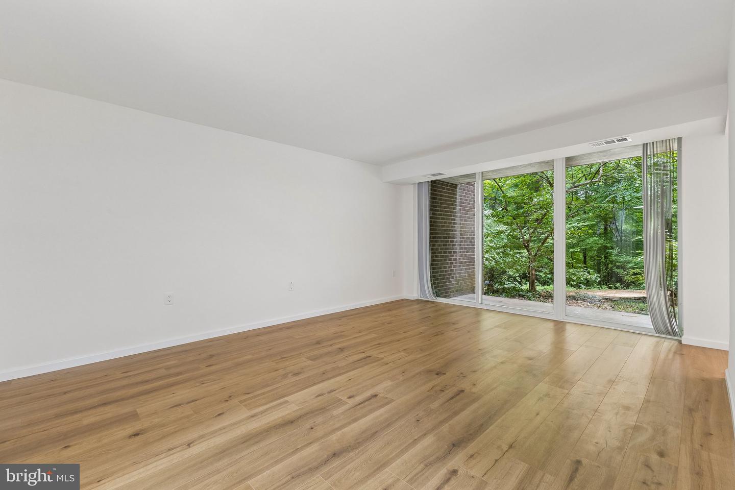 1554-1a Northgate Sq #apt 1a Property Photo 16