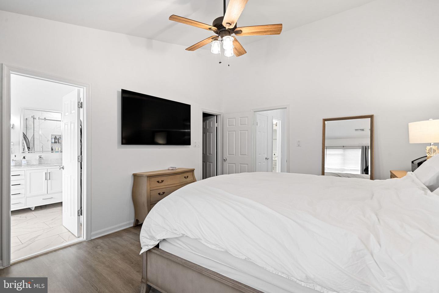 2237 Kings Garden Way Property Photo 16