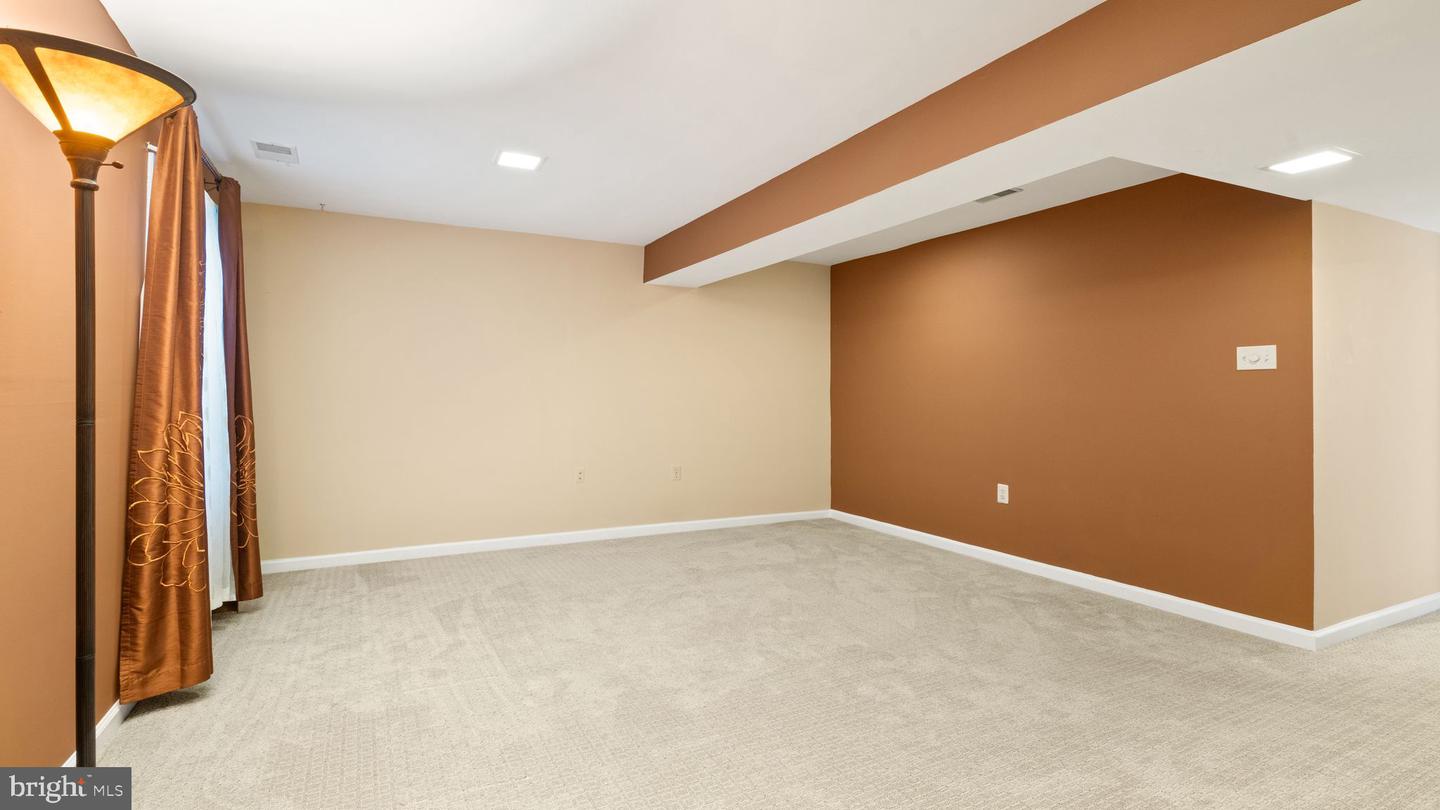 4453 Holly Ave Property Photo 38