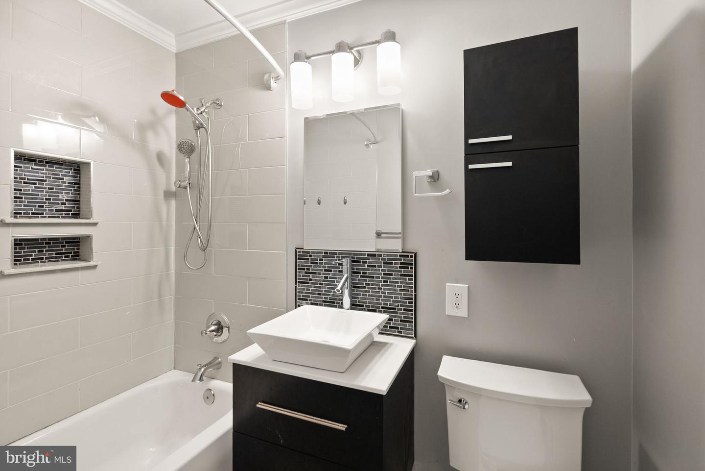 5008 Larno Dr Property Photo 36