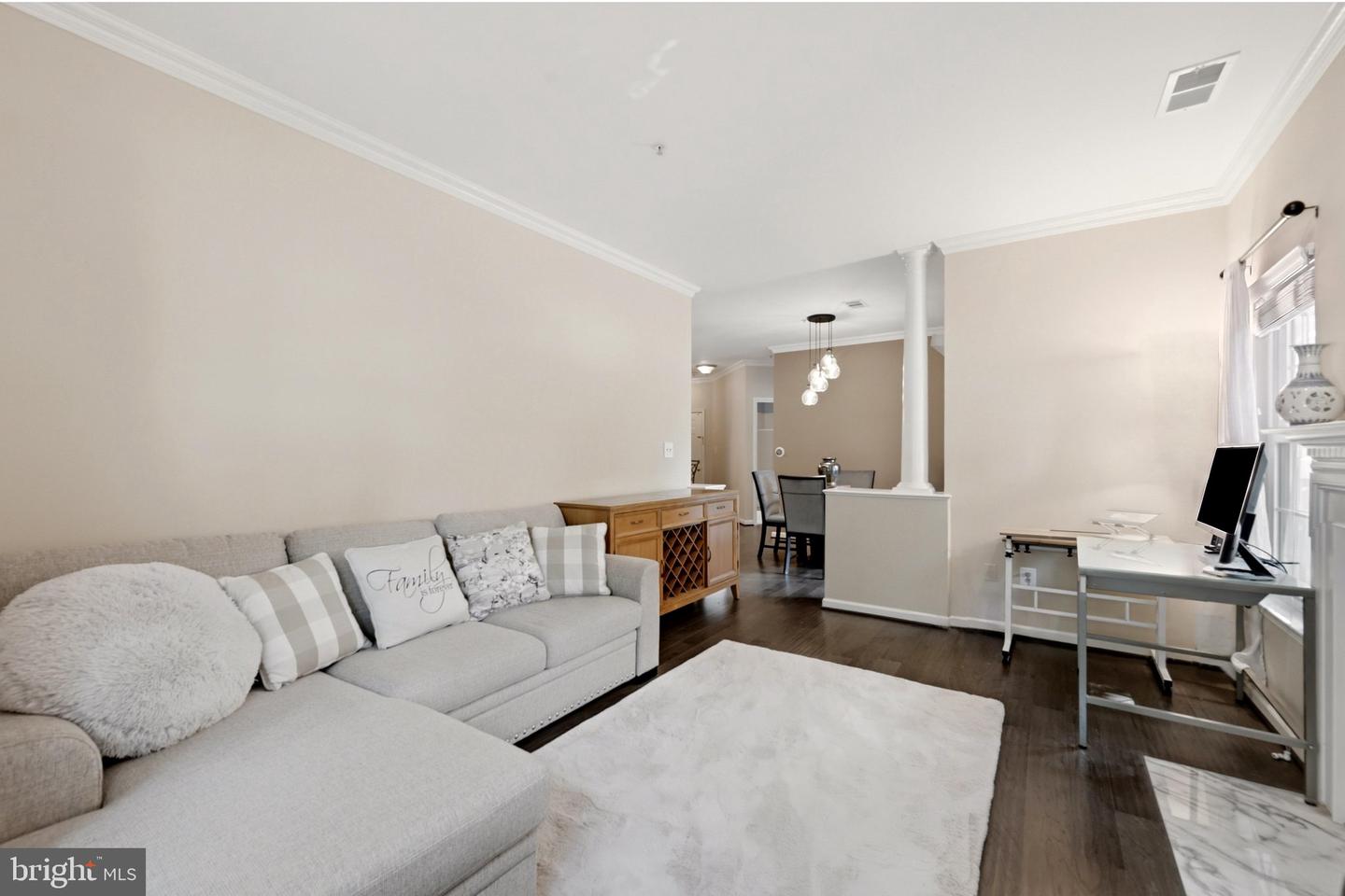 1701 Lake Shore Crest Dr #16 Property Photo 11