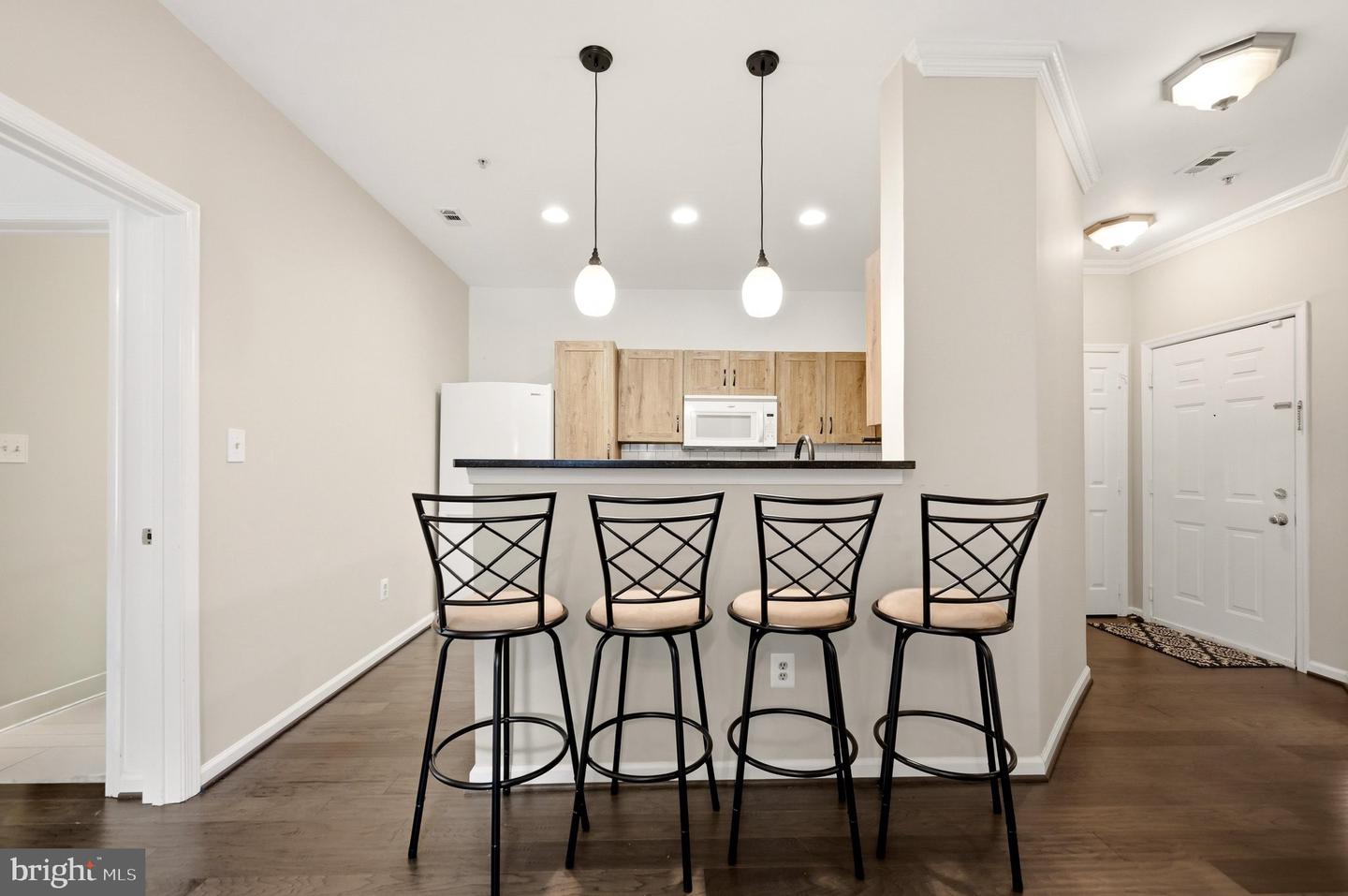 1701 Lake Shore Crest Dr #16 Property Photo 17