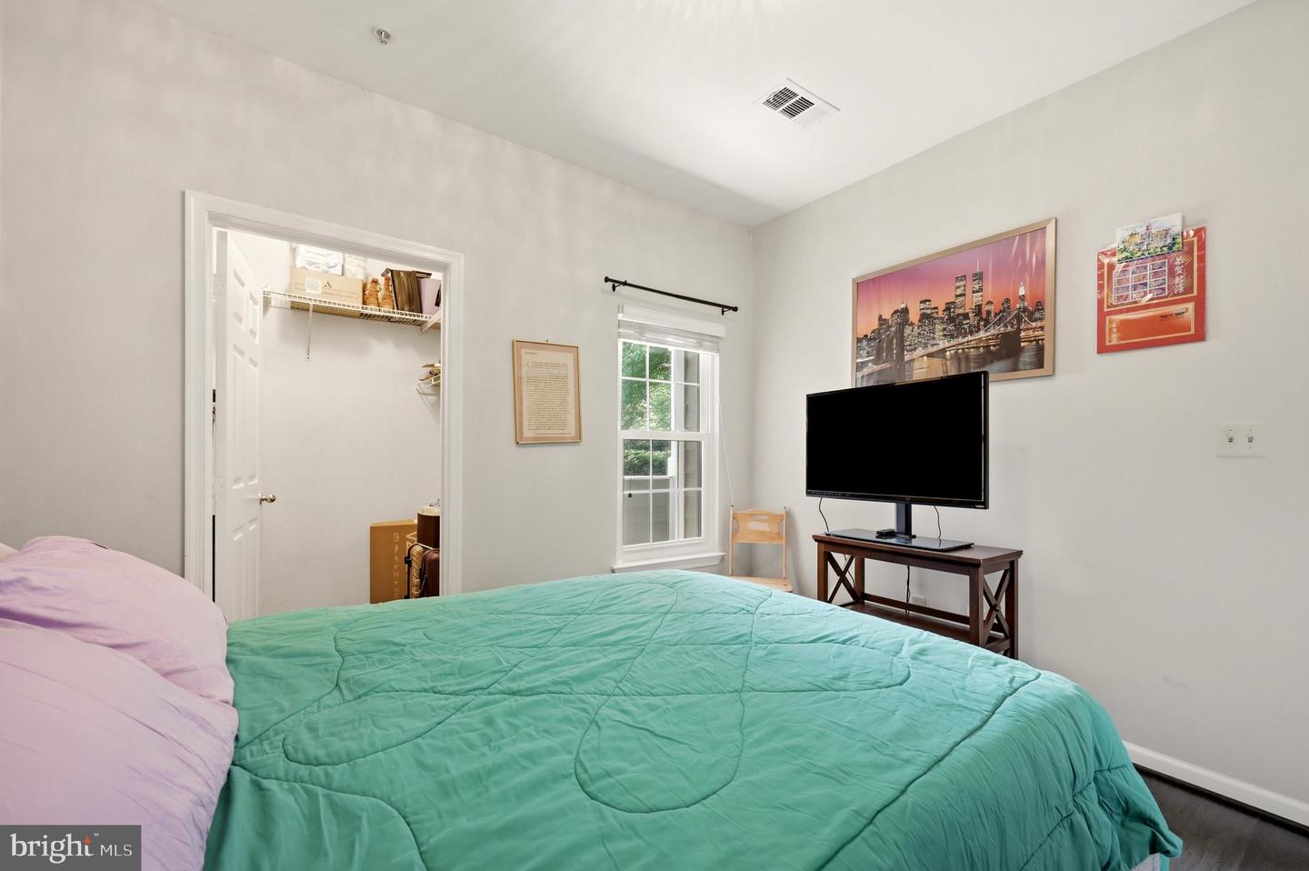 1701 Lake Shore Crest Dr #16 Property Photo 29